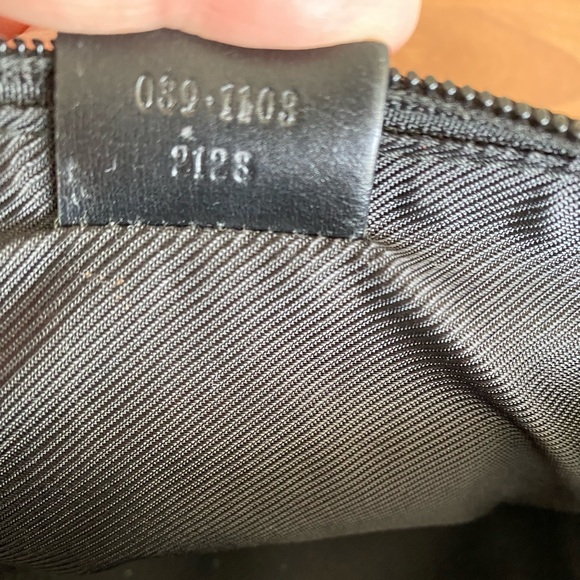 Gucci Canvas Boat Pochette - Picture 4 of 9